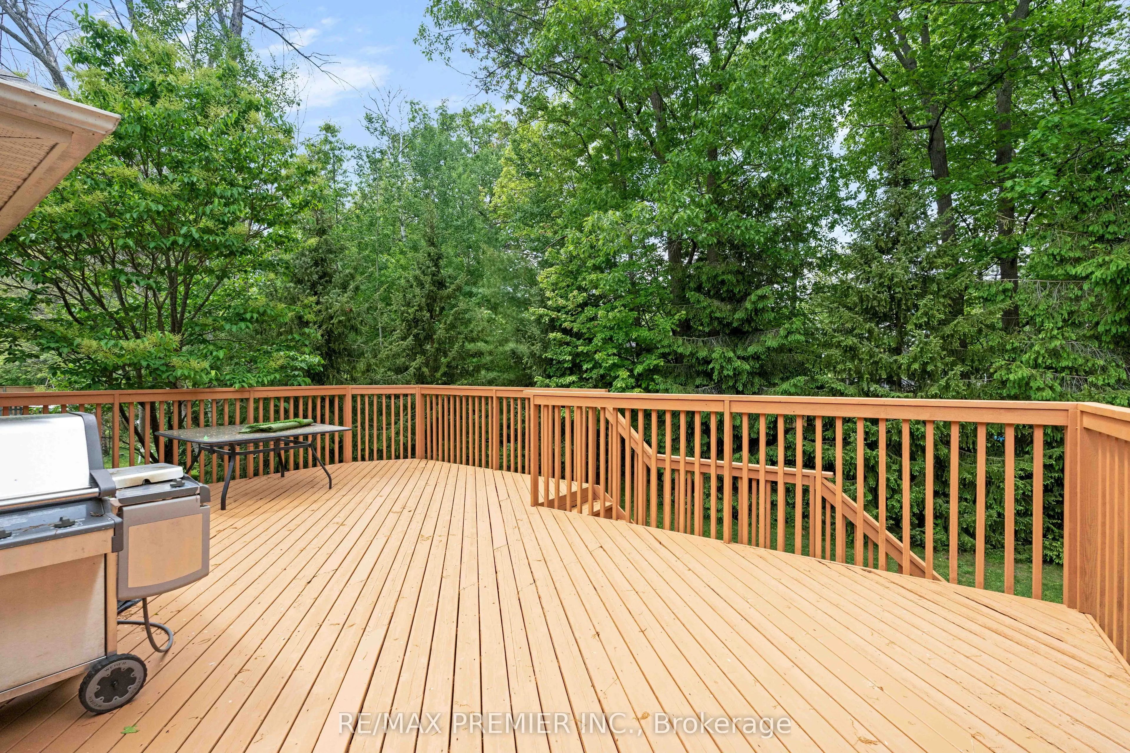 6 Rose Valley Way