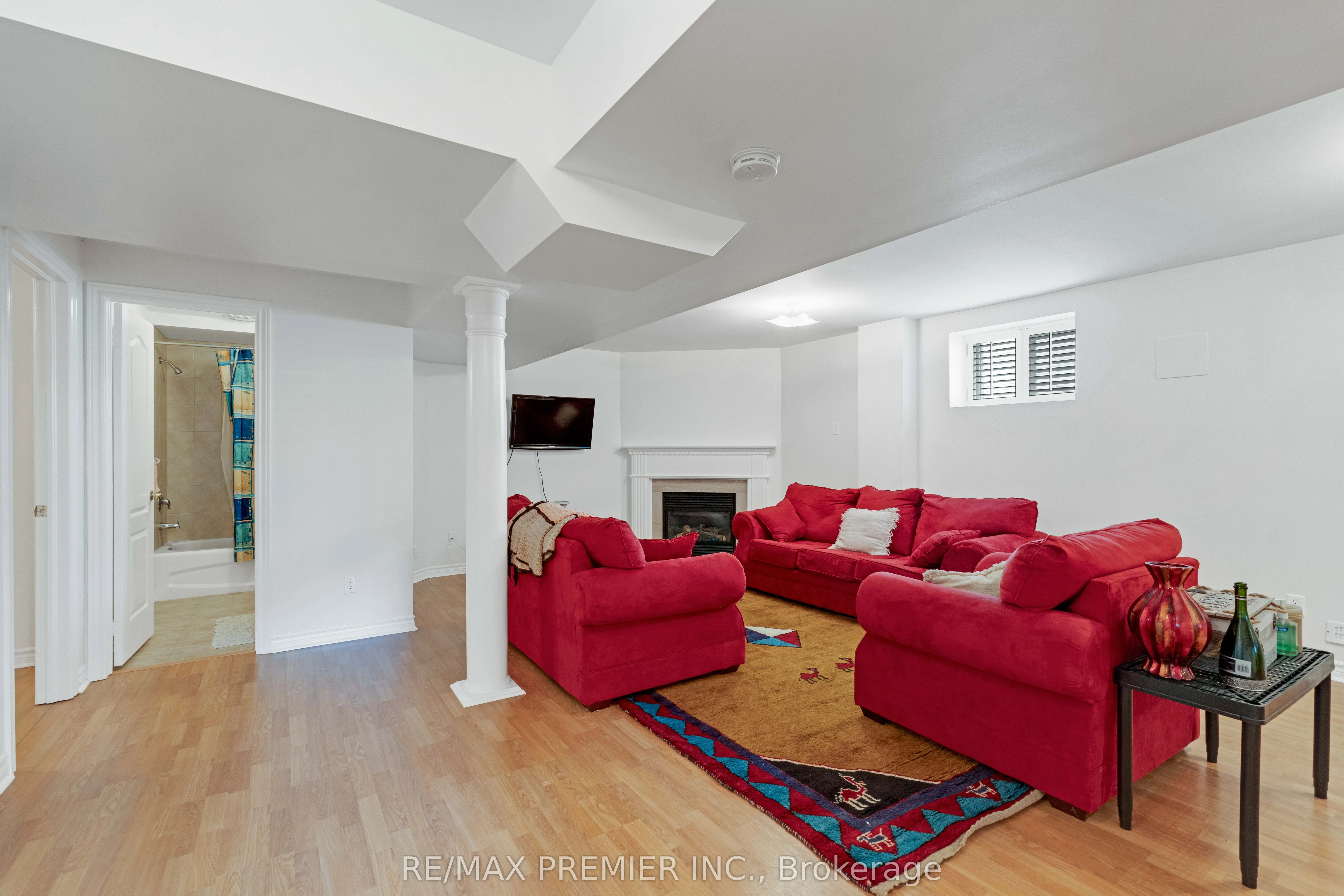 6 Rose Valley Way