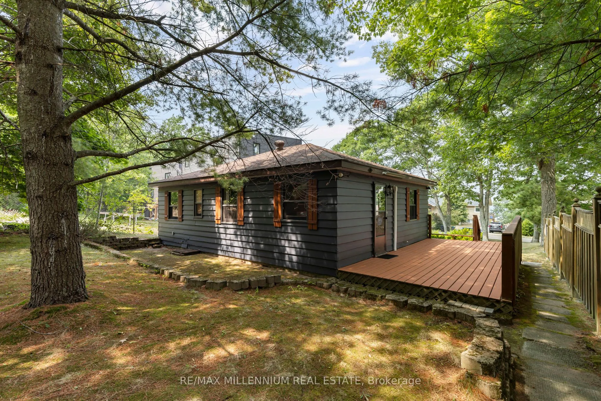 82 Beach Road