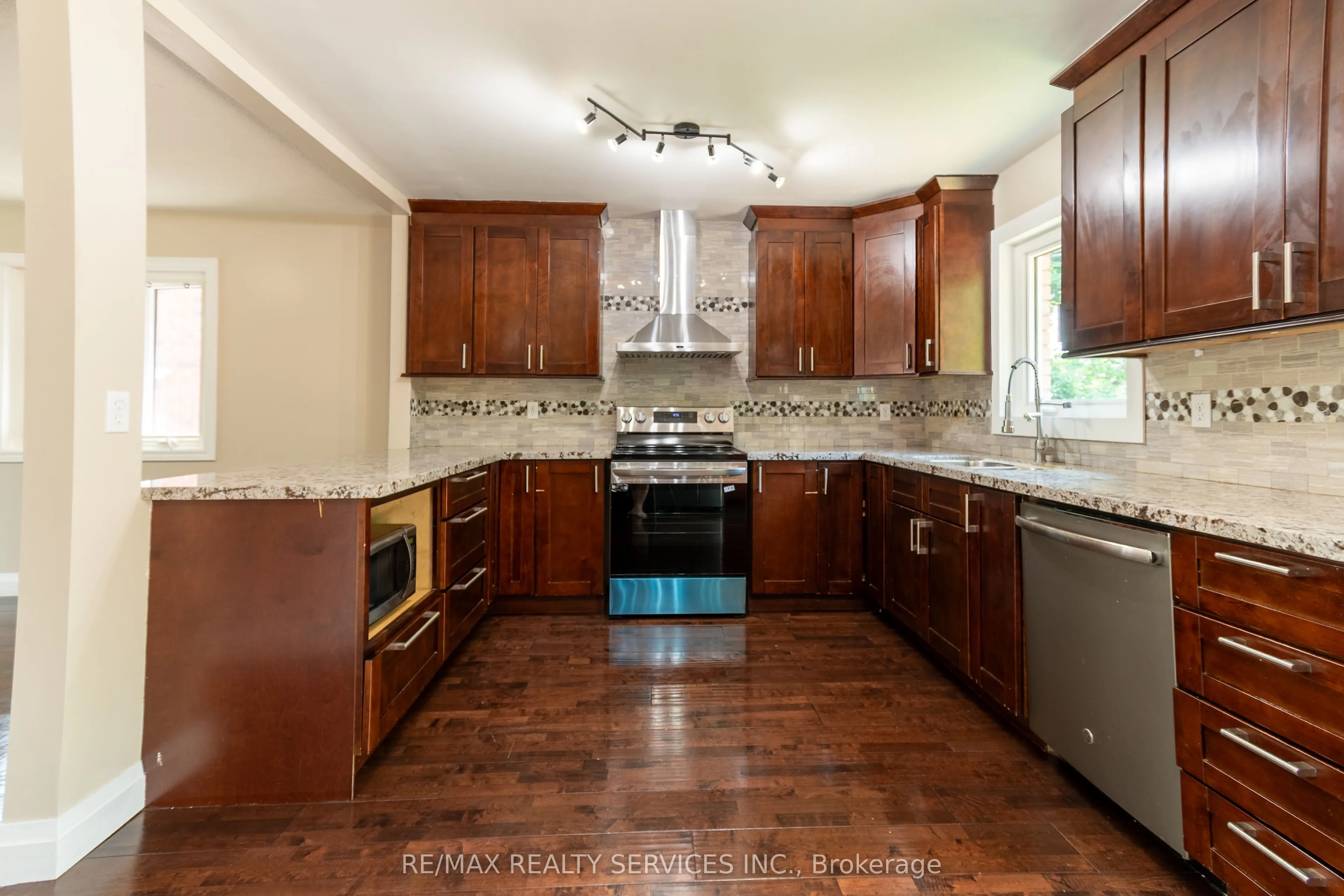 22 O'shaughnessy Crescent