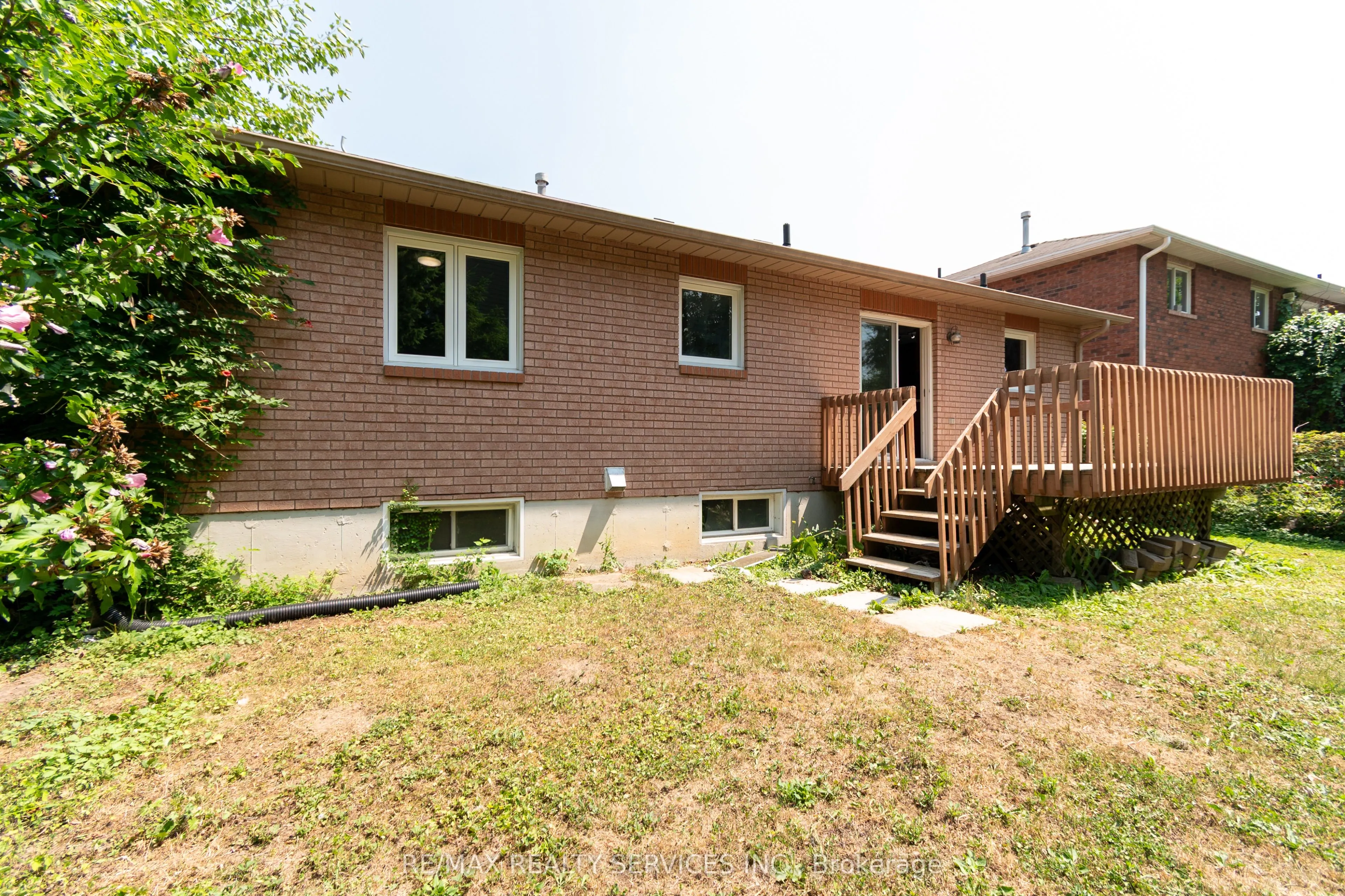 22 O'shaughnessy Crescent
