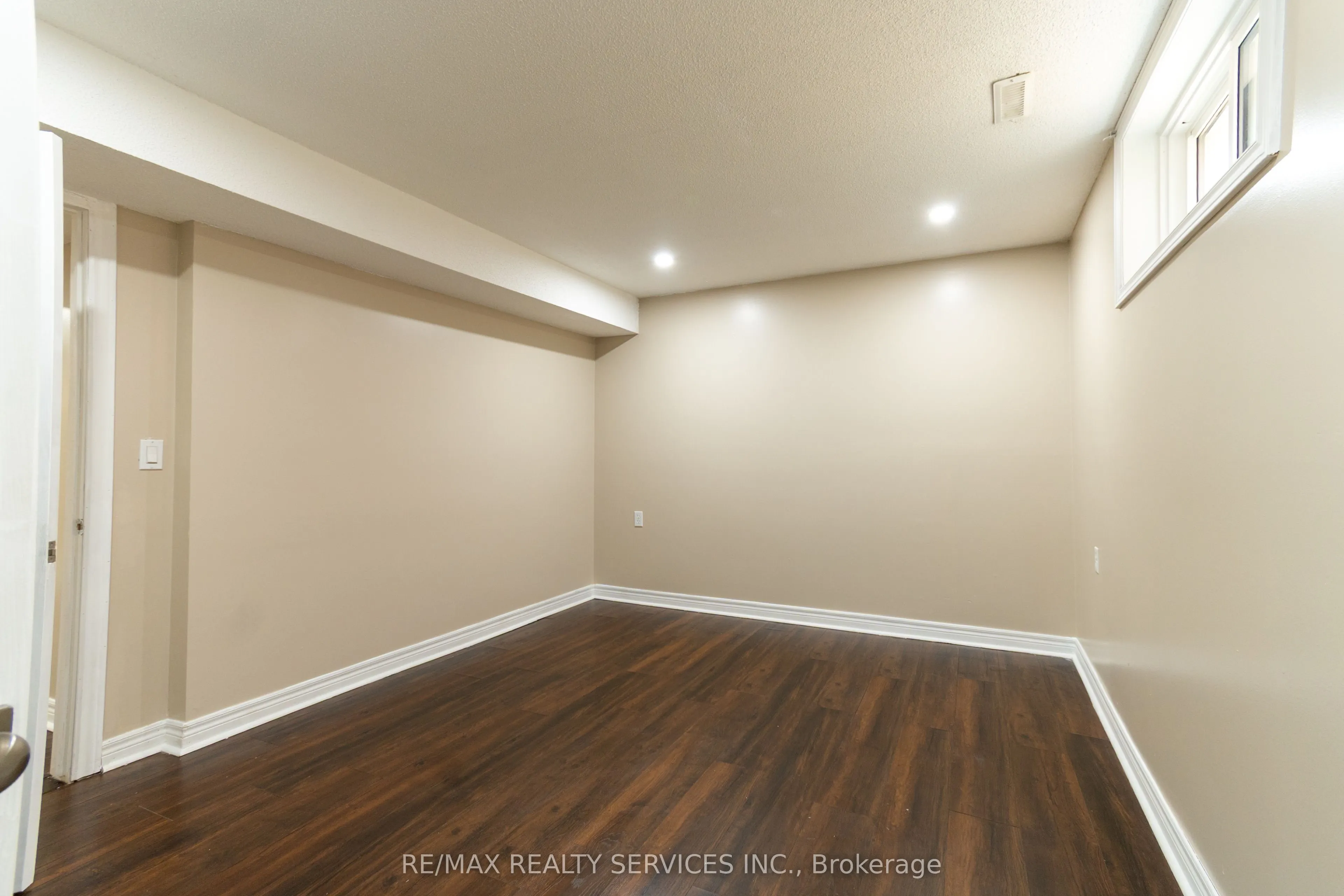 22 O'shaughnessy Crescent