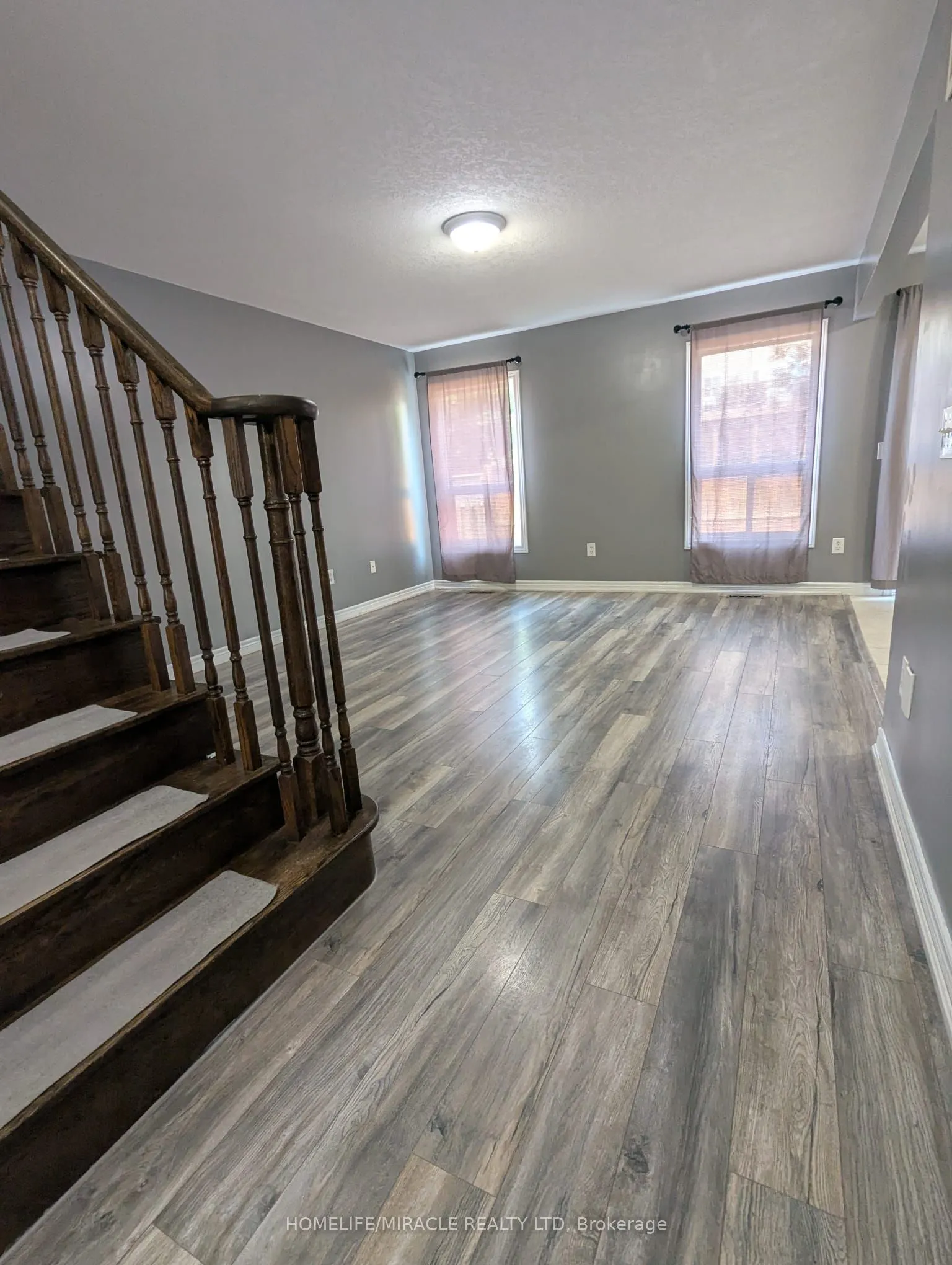 800 West Ridge Boulevard, #71