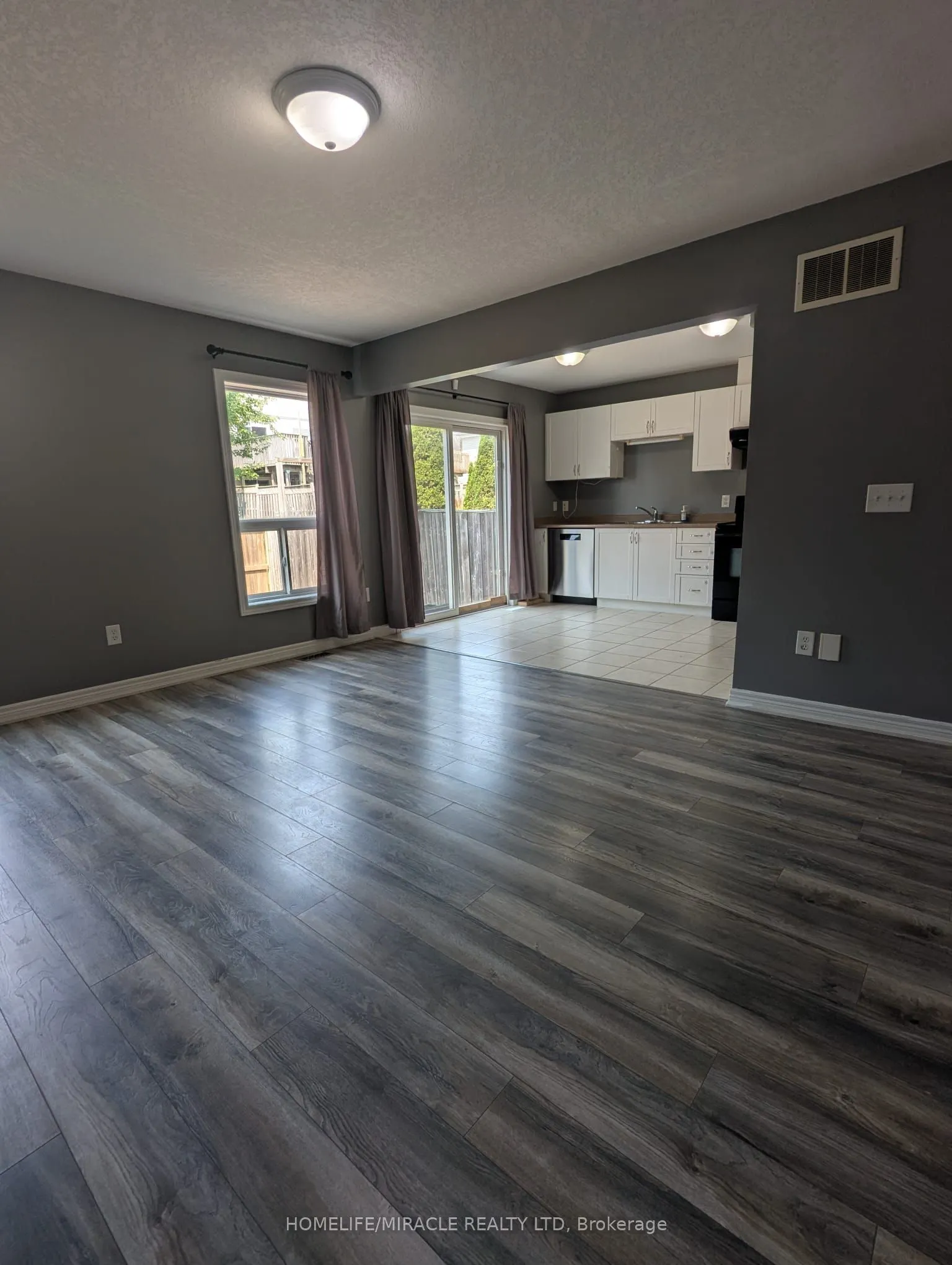 800 West Ridge Boulevard, #71