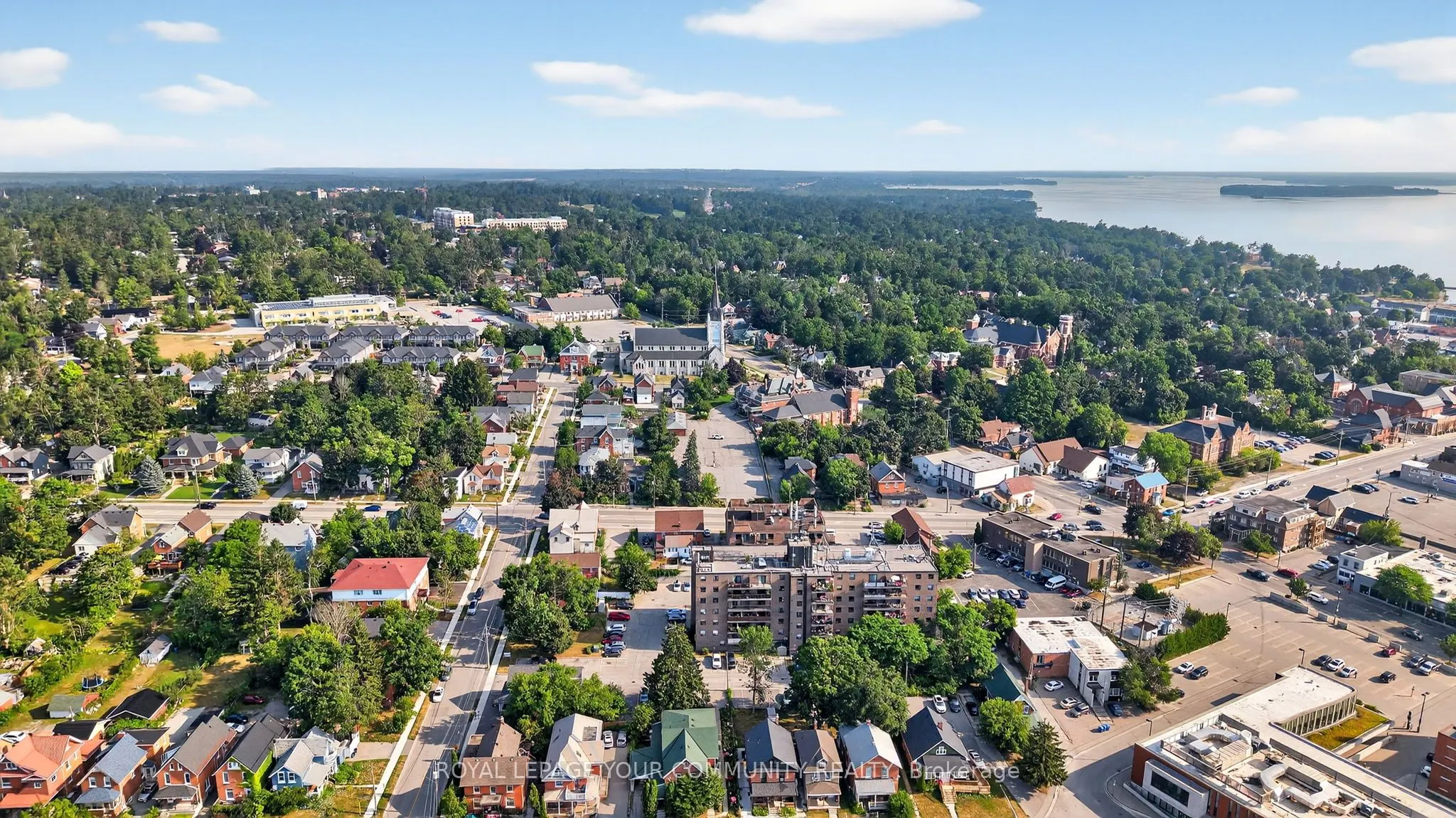 83* Mississaga* Street W