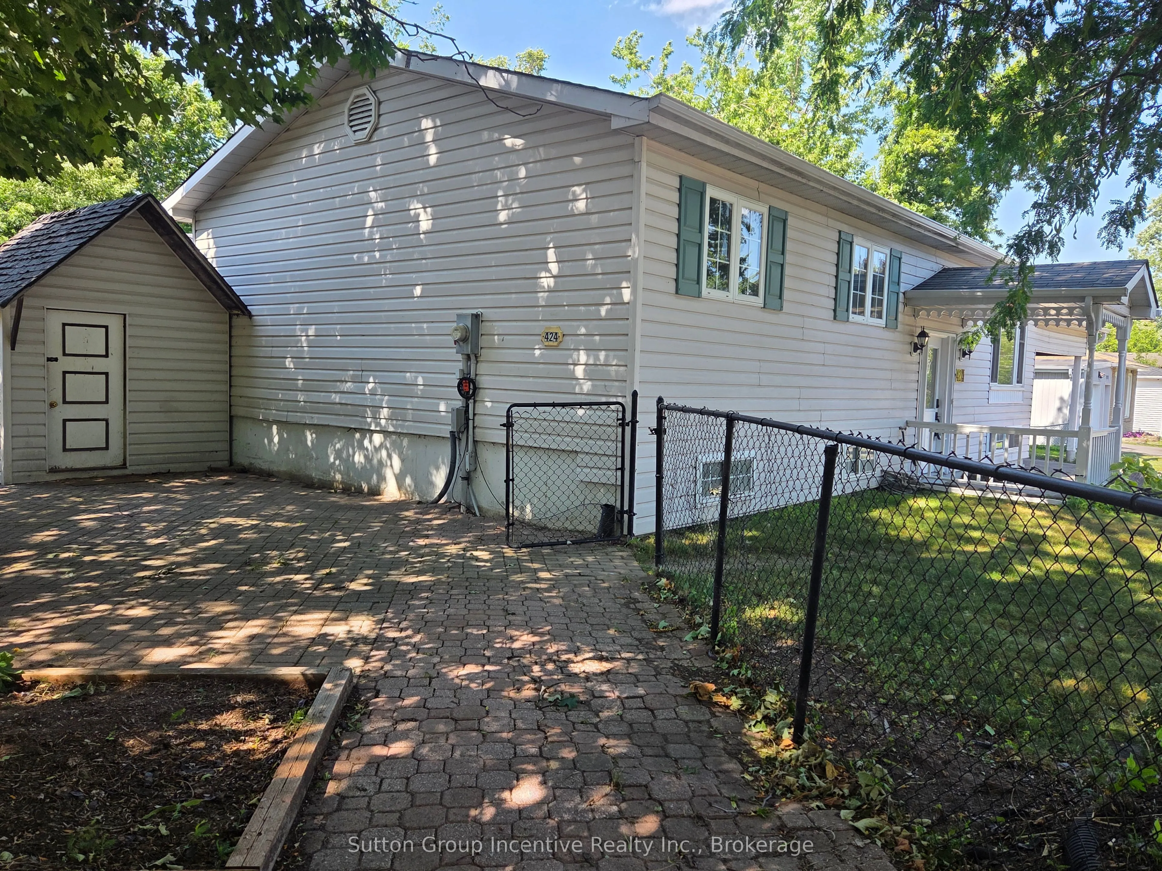 424 Raymond Avenue