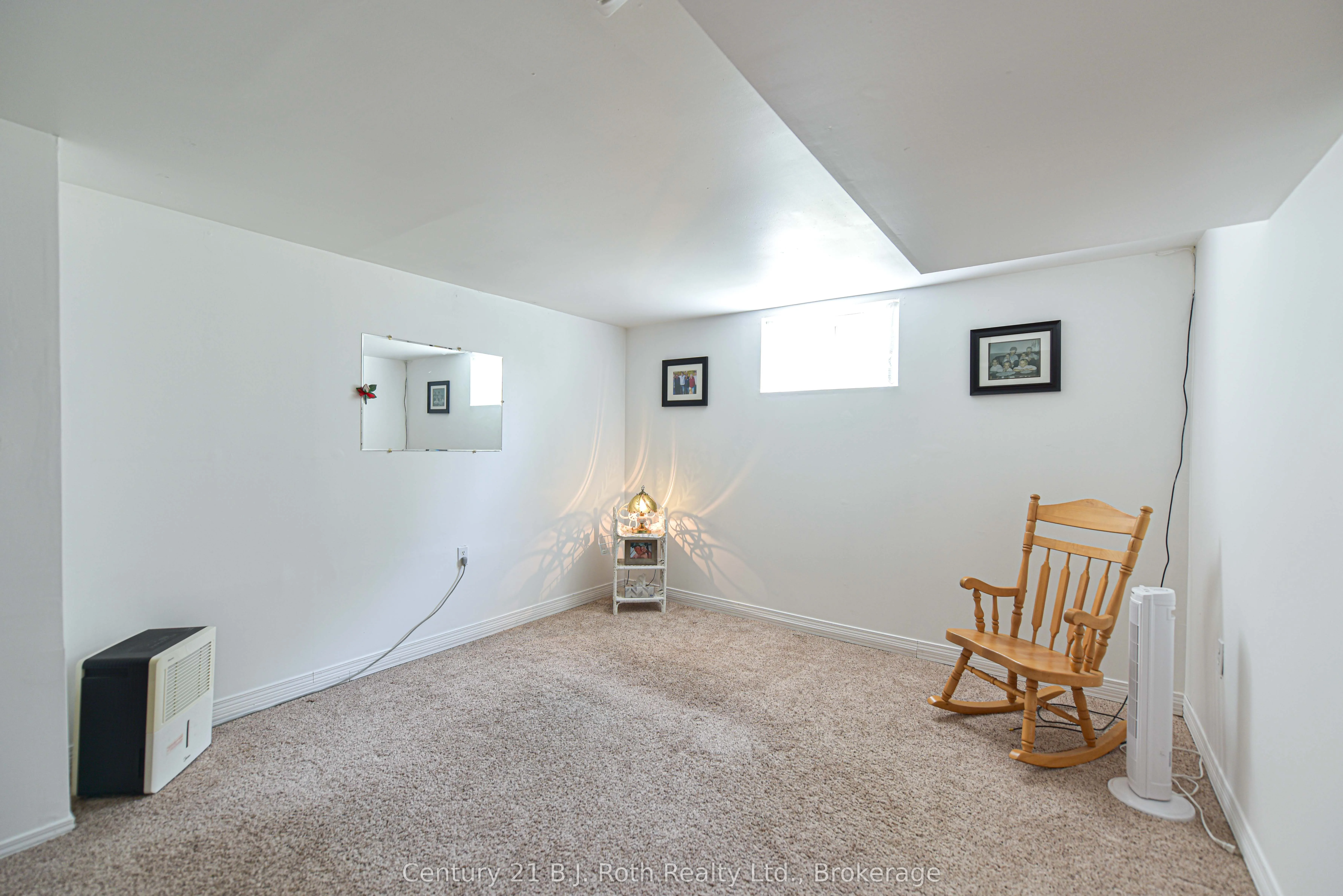 1579 Wainman Line