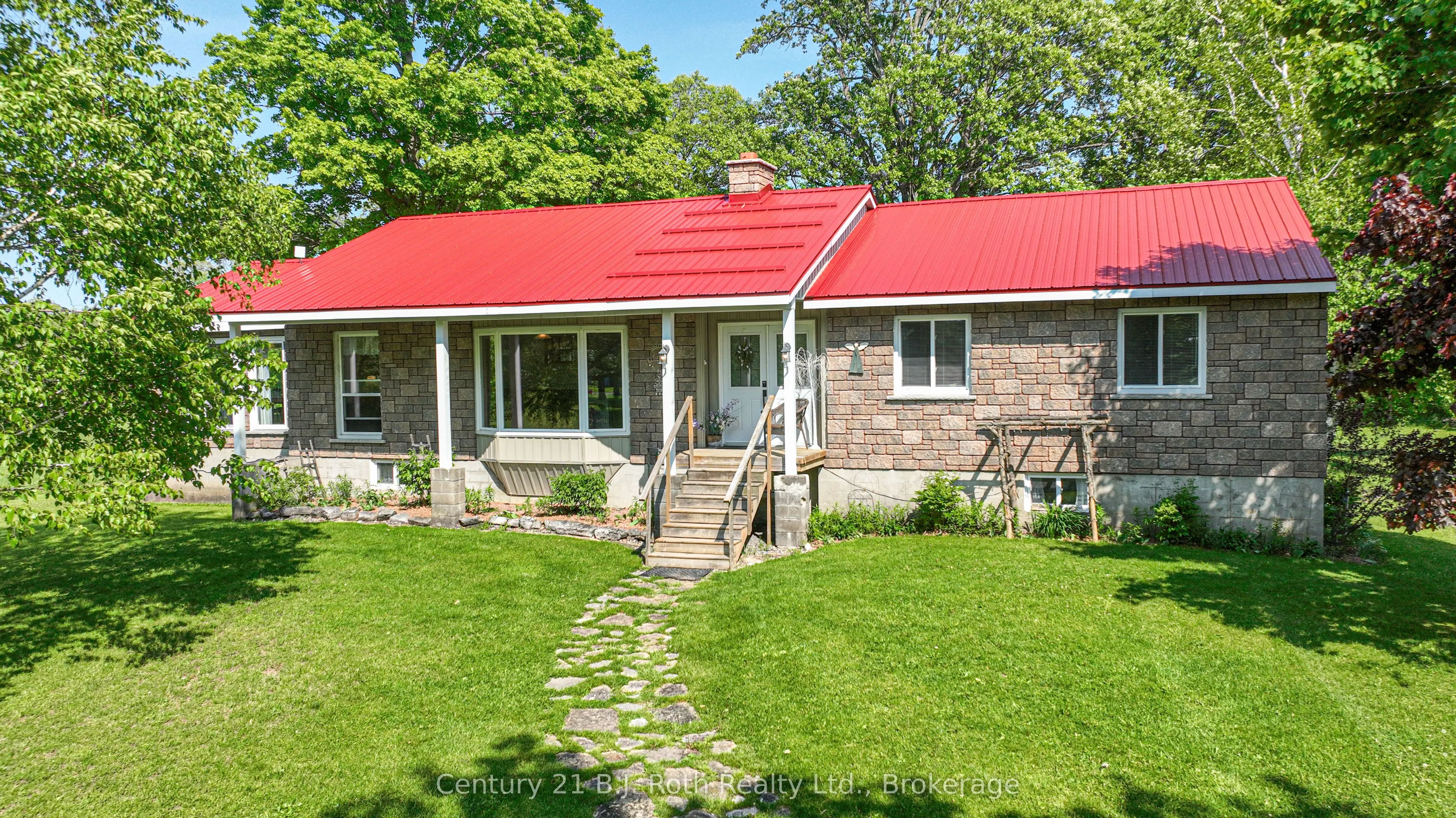 1579 Wainman Line