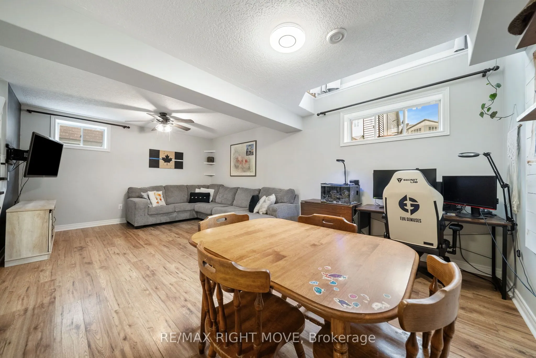 90 Pearl Drive