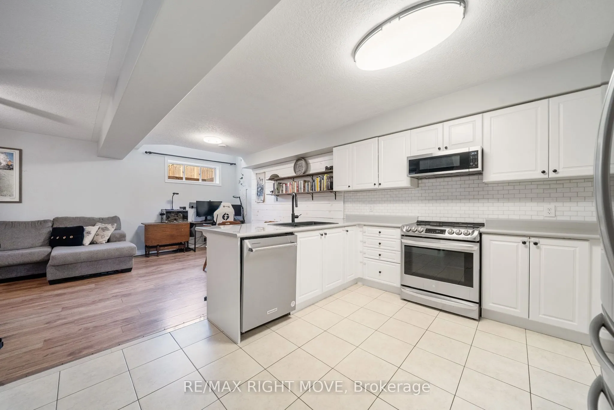 90 Pearl Drive