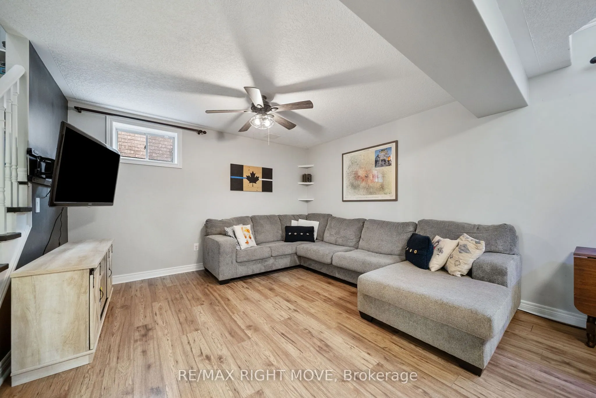 90 Pearl Drive