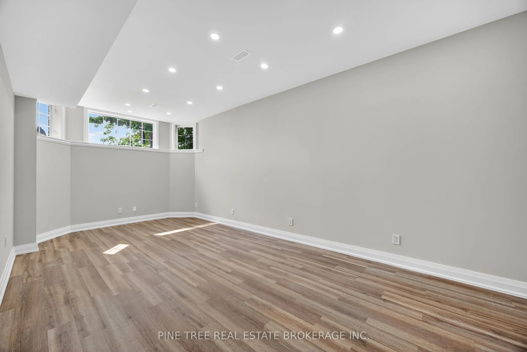 393 Grenville Avenue