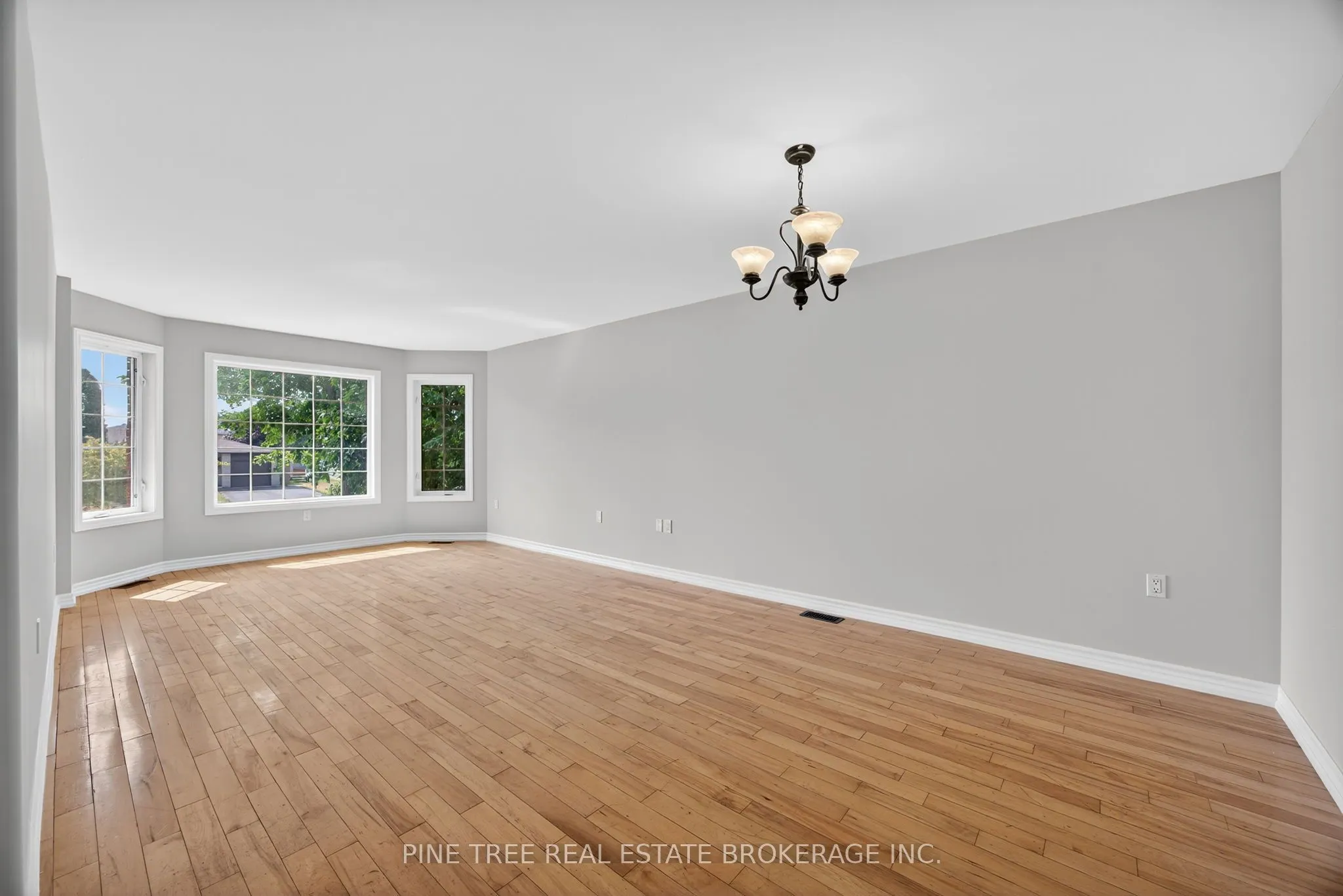 393 Grenville Avenue
