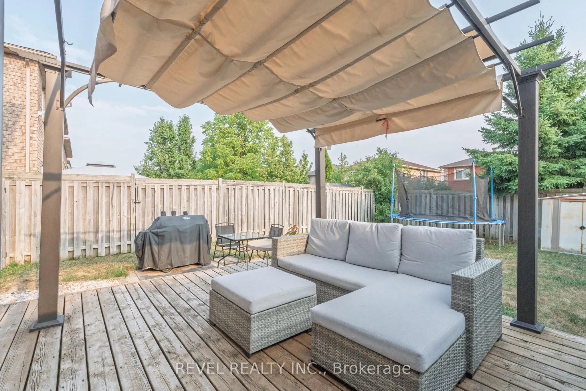 351 Dunsmore Lane E