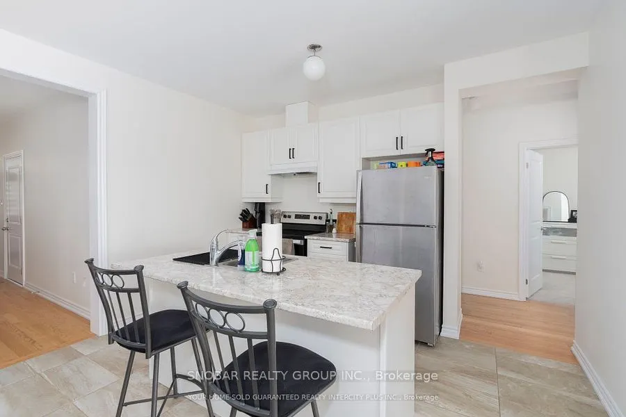 15 Valleybrook Road