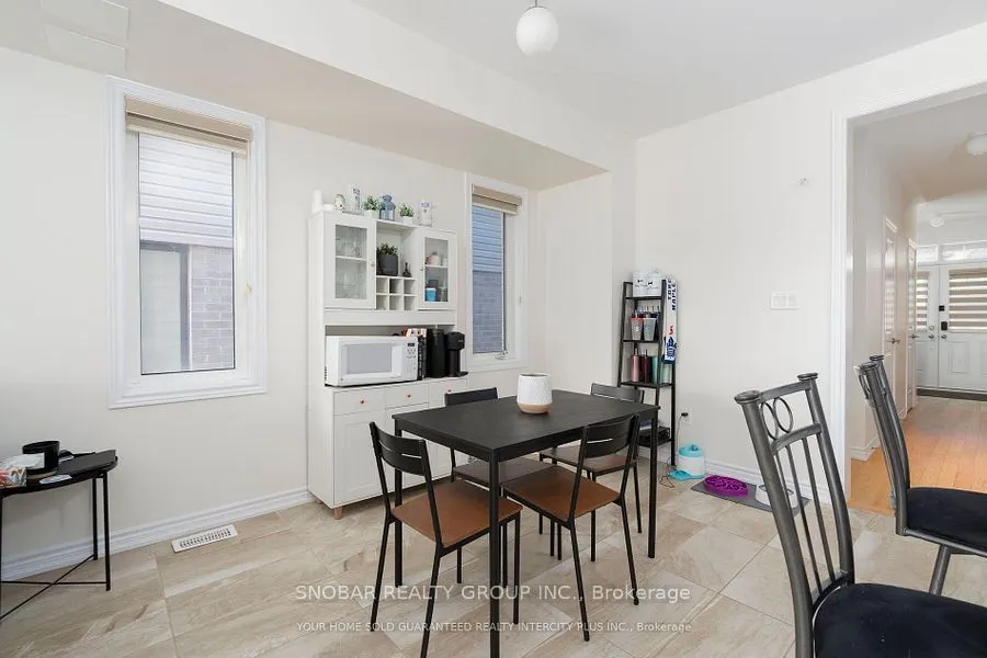 15 Valleybrook Road