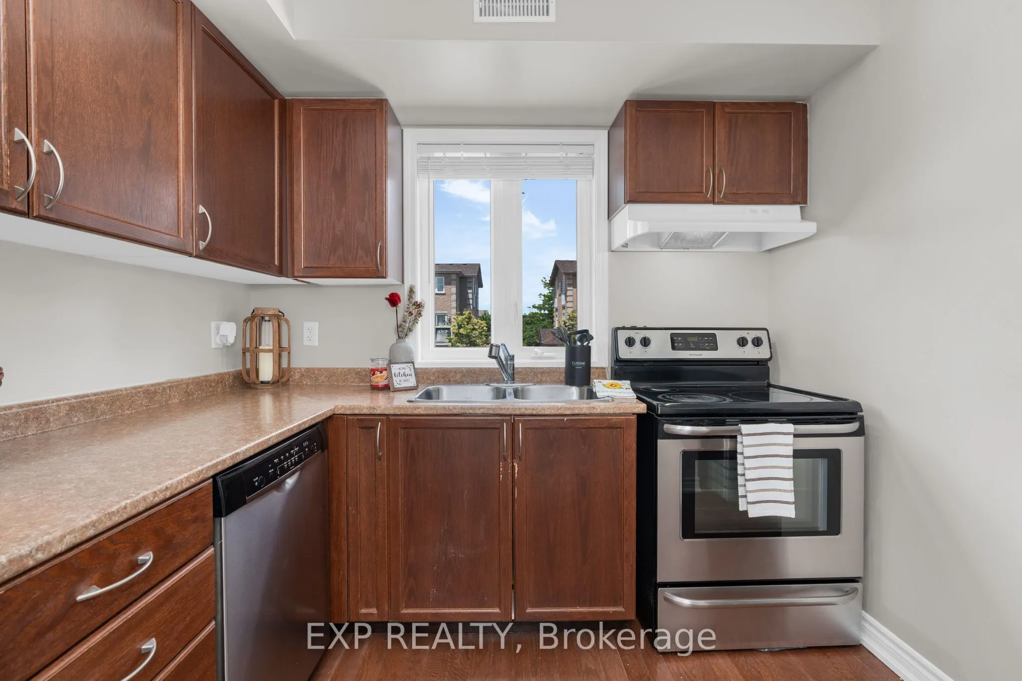 135 Sydenham Wells, #3