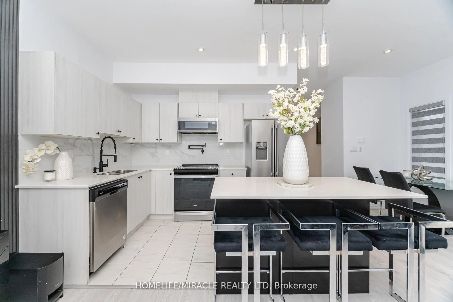 92 Fairlane Avenue