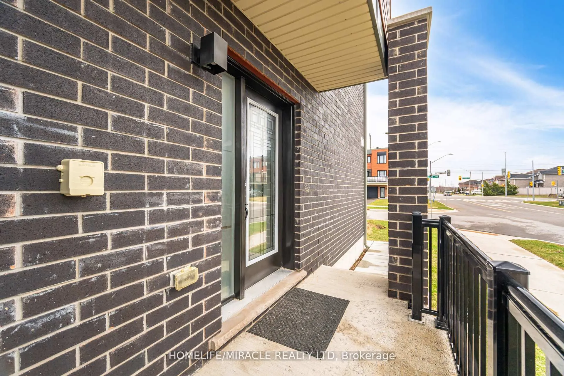 92 Fairlane Avenue