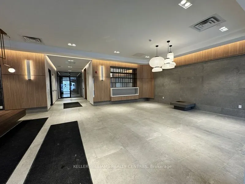 185 Dunlop Street E, #621
