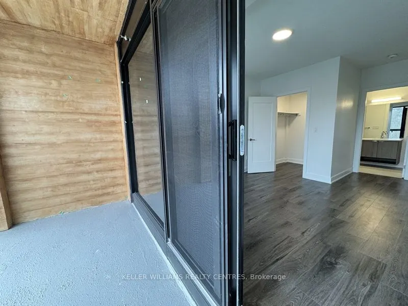185 Dunlop Street E, #621