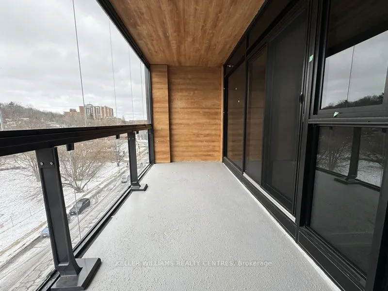 185 Dunlop Street E, #621