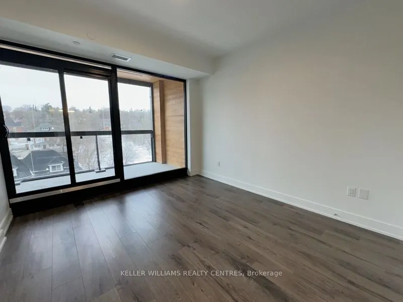 185 Dunlop Street E, #621