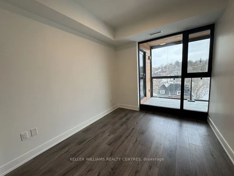 185 Dunlop Street E, #621