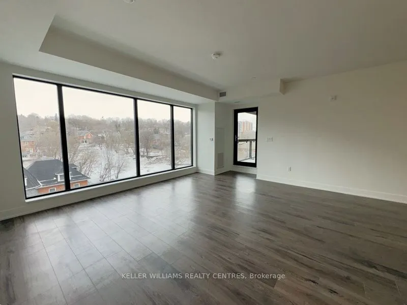 185 Dunlop Street E, #621