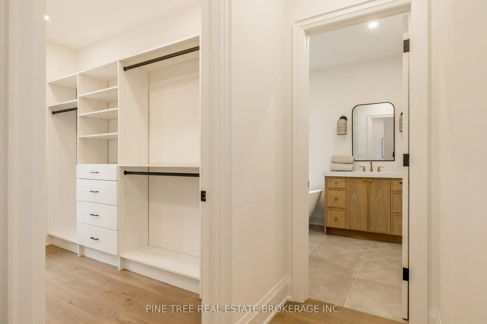 271 Codrington Street