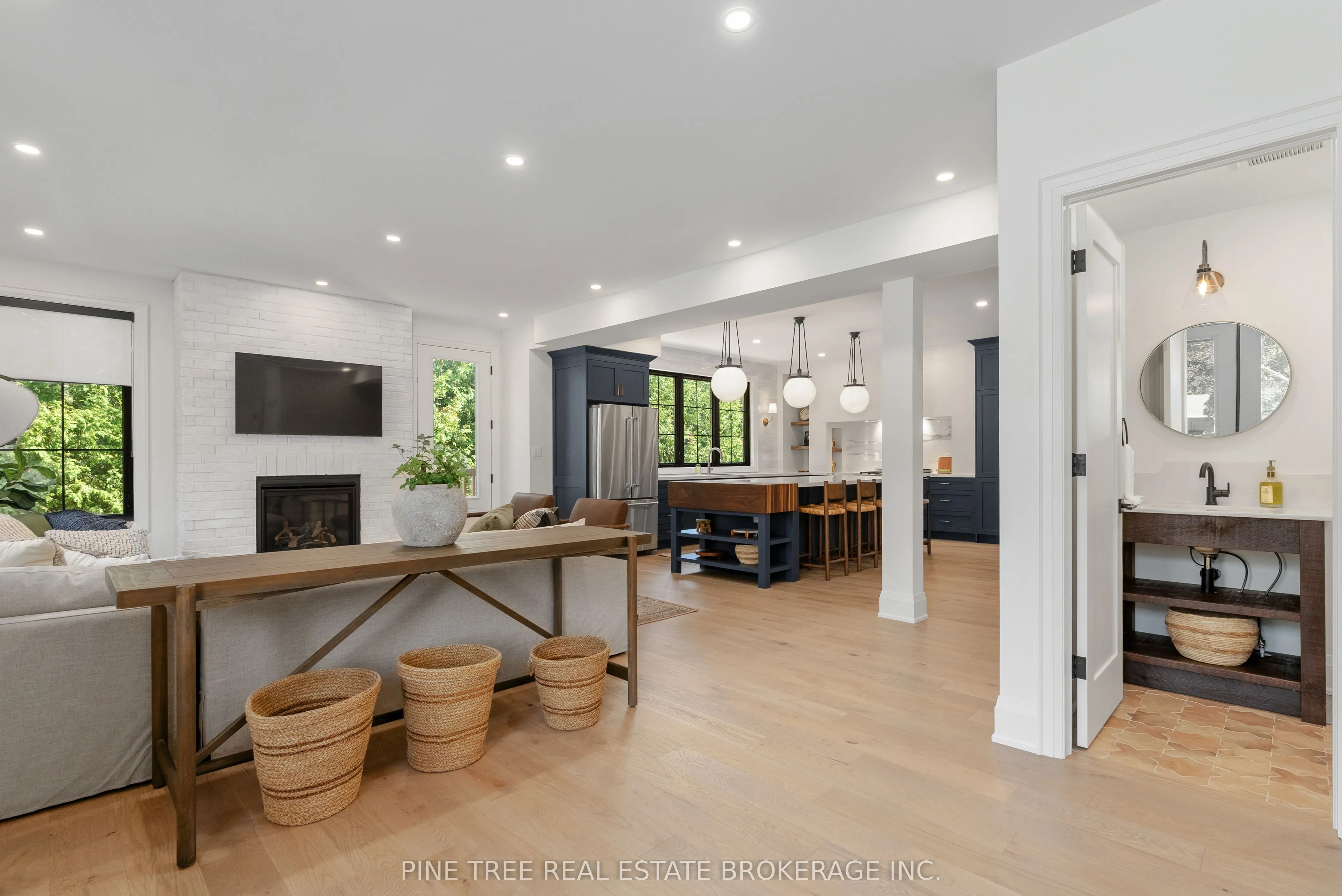 271 Codrington Street