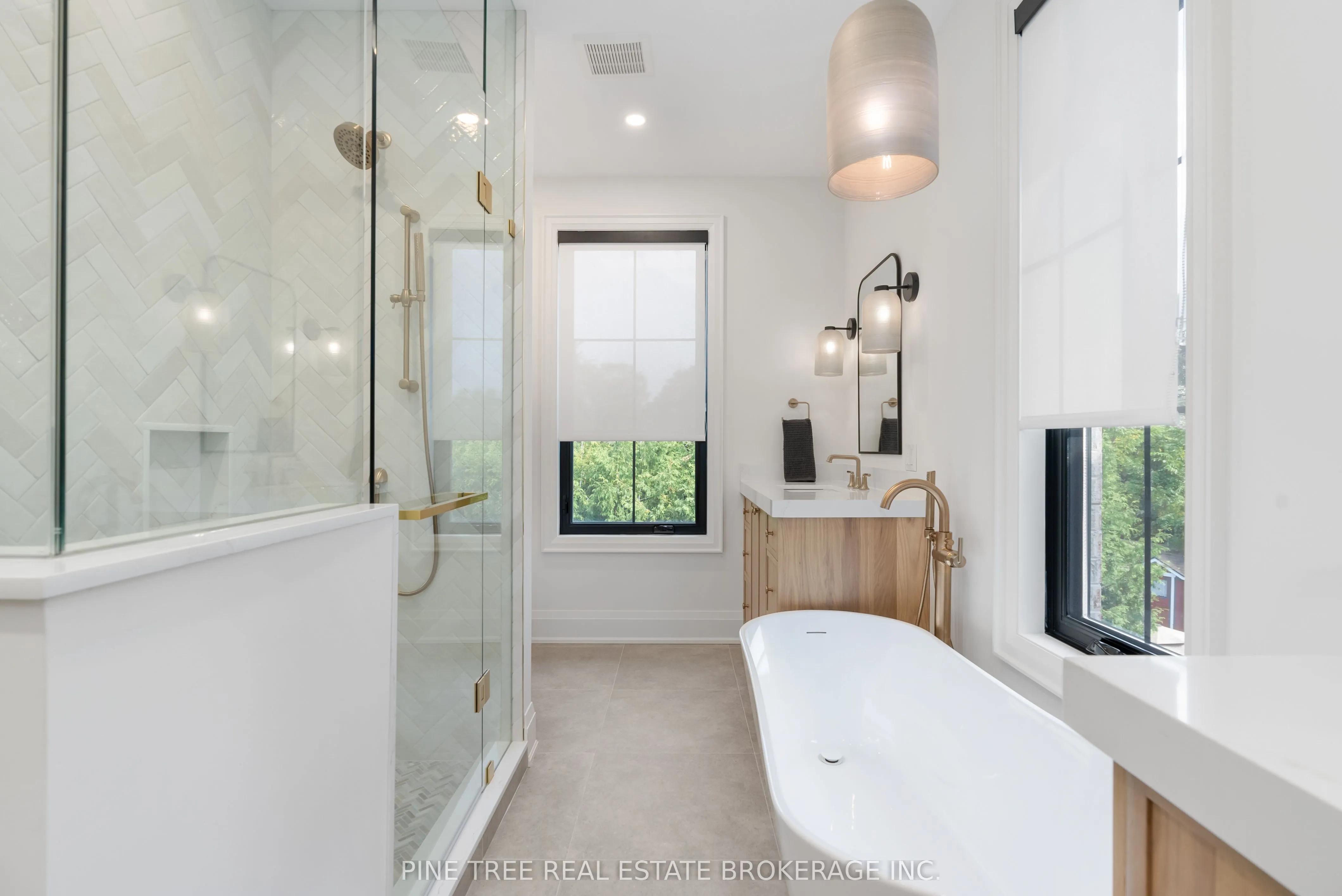 271 Codrington Street
