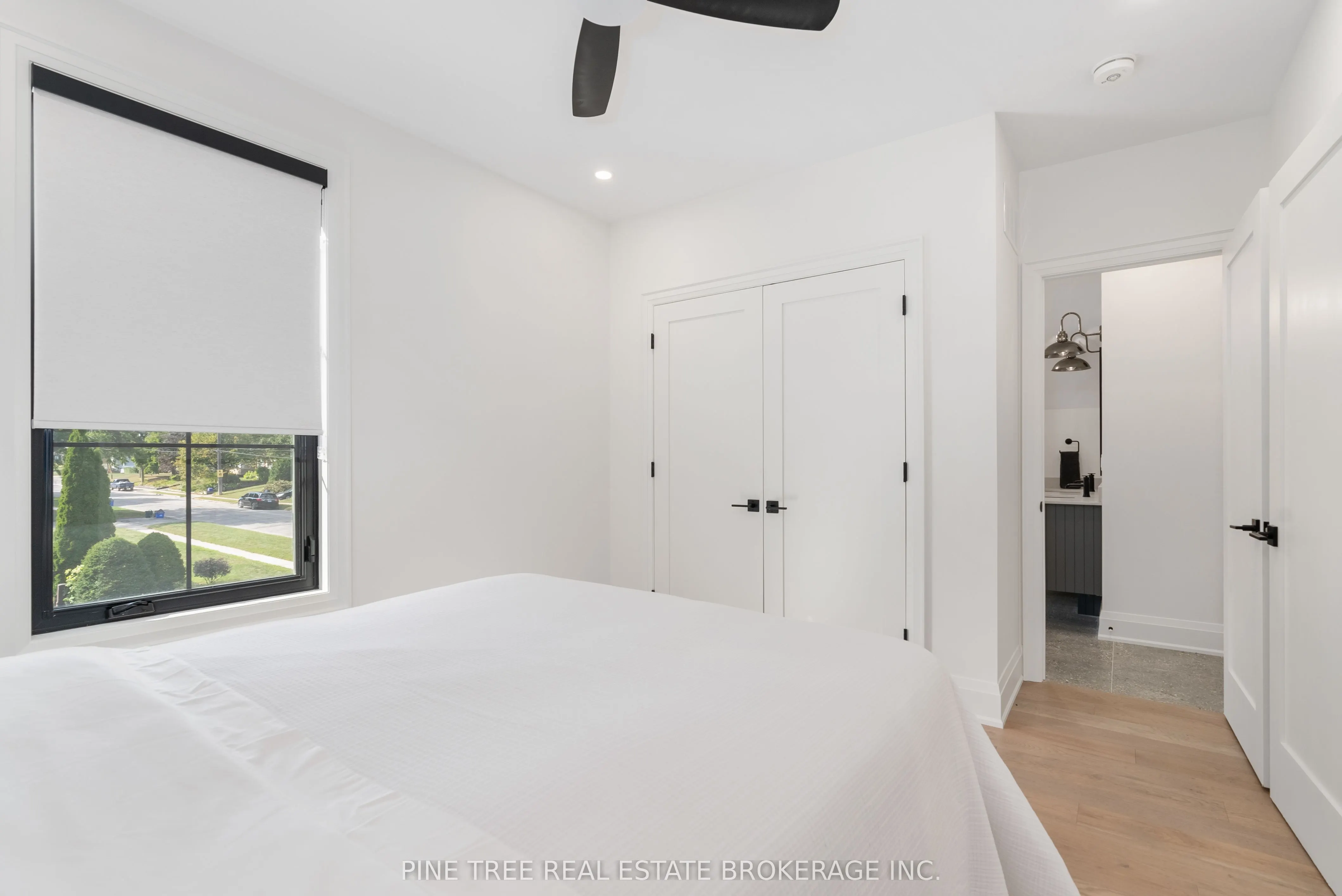 271 Codrington Street