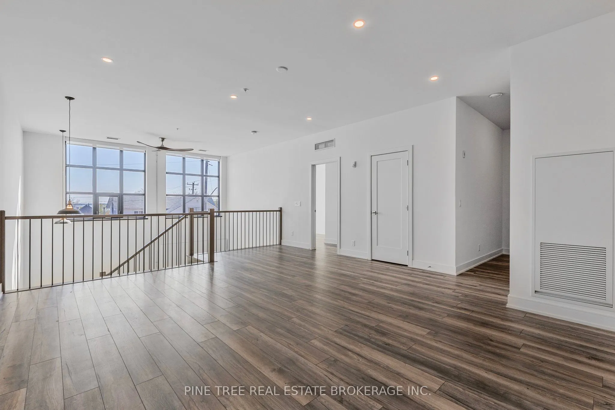 21 Matchedash Street S, #105