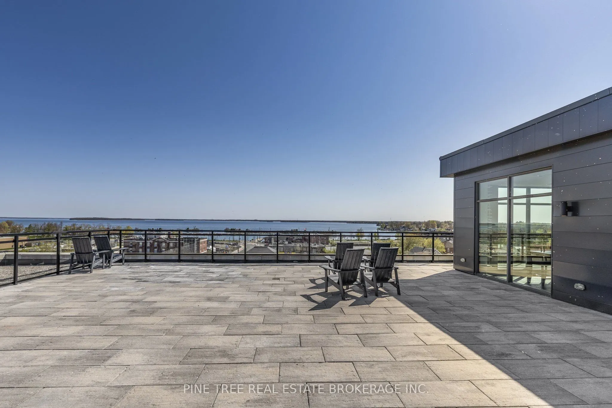 21 Matchedash Street S, #105