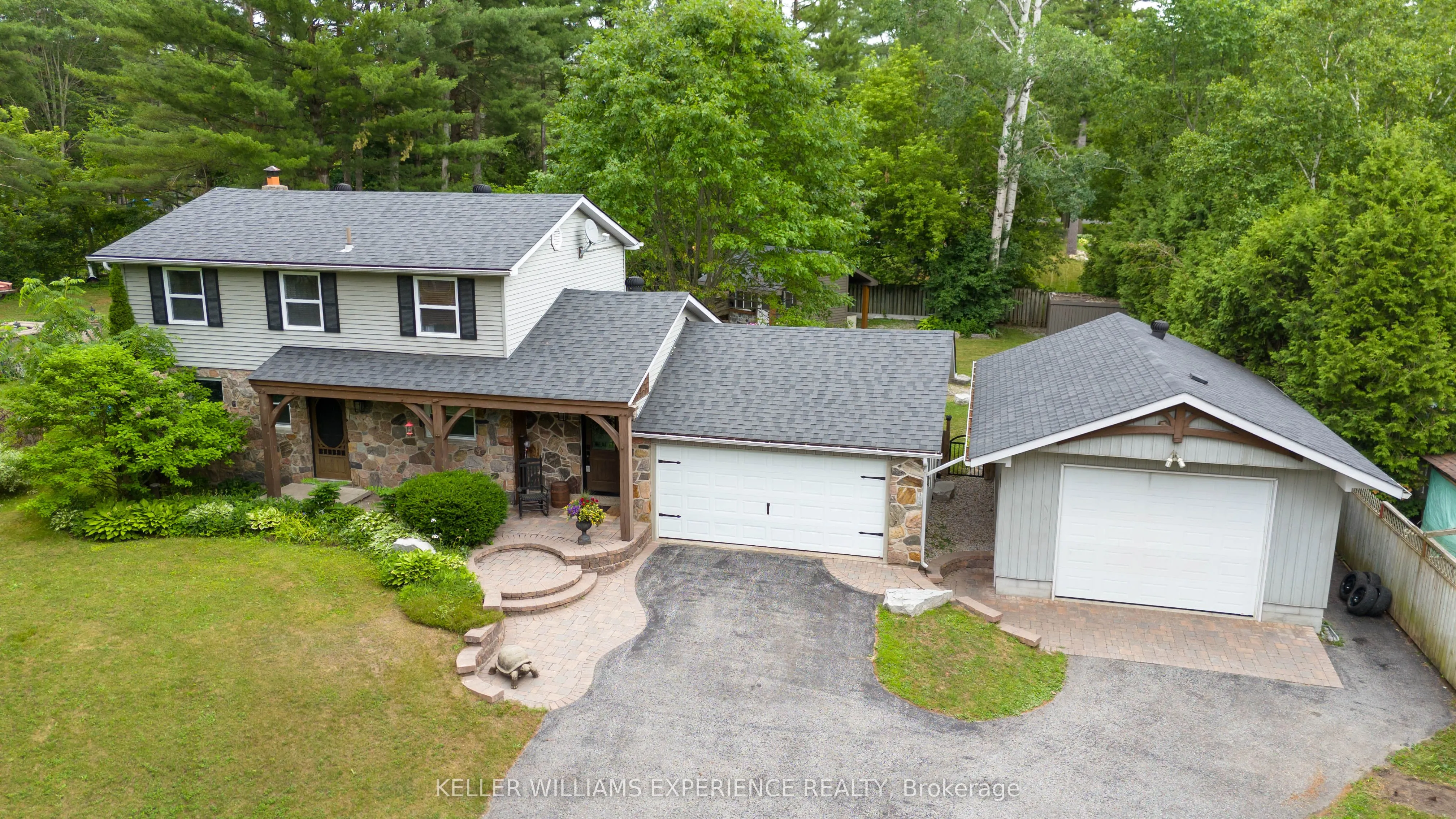31 Lawrence Avenue