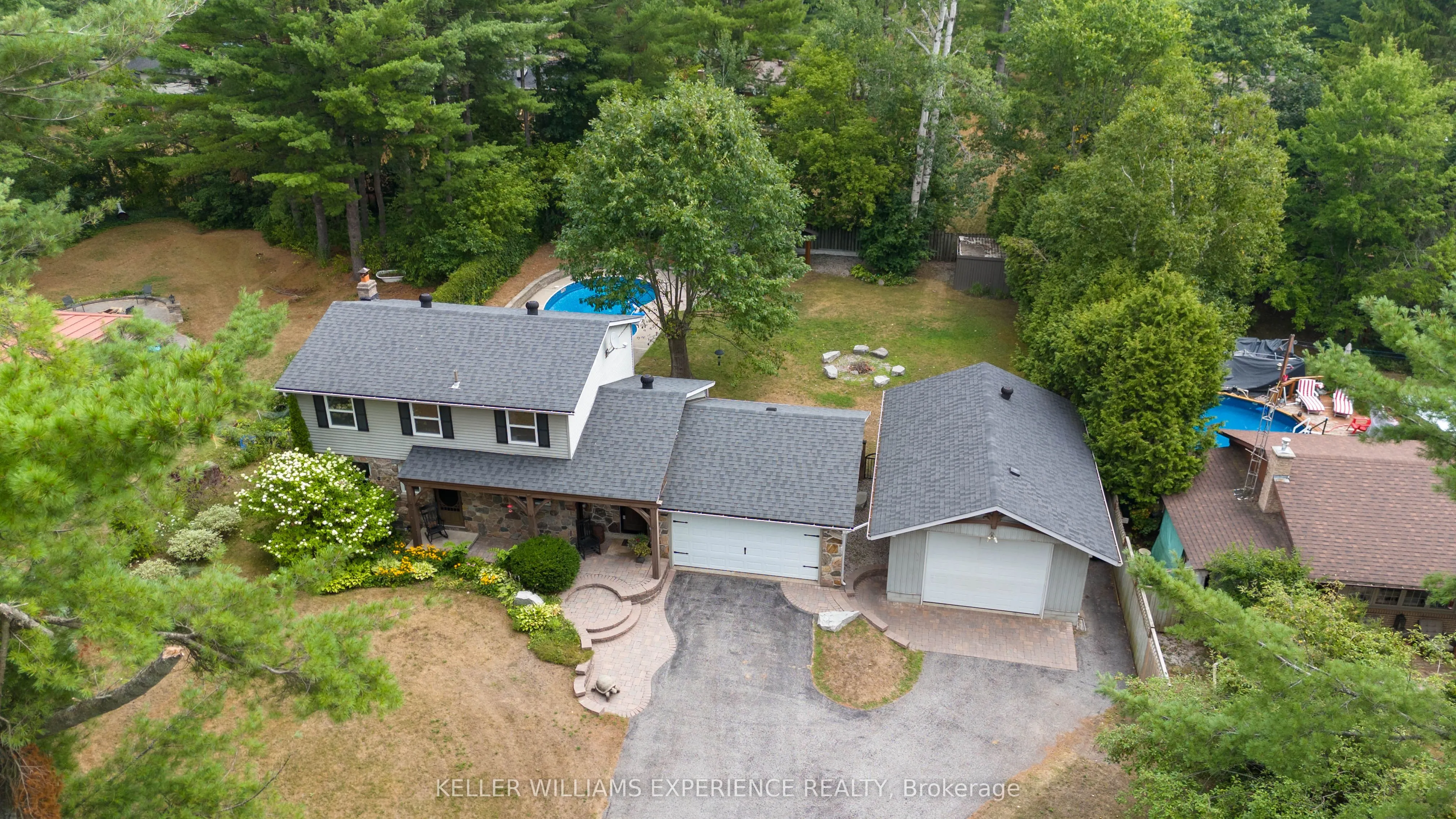 31 Lawrence Avenue