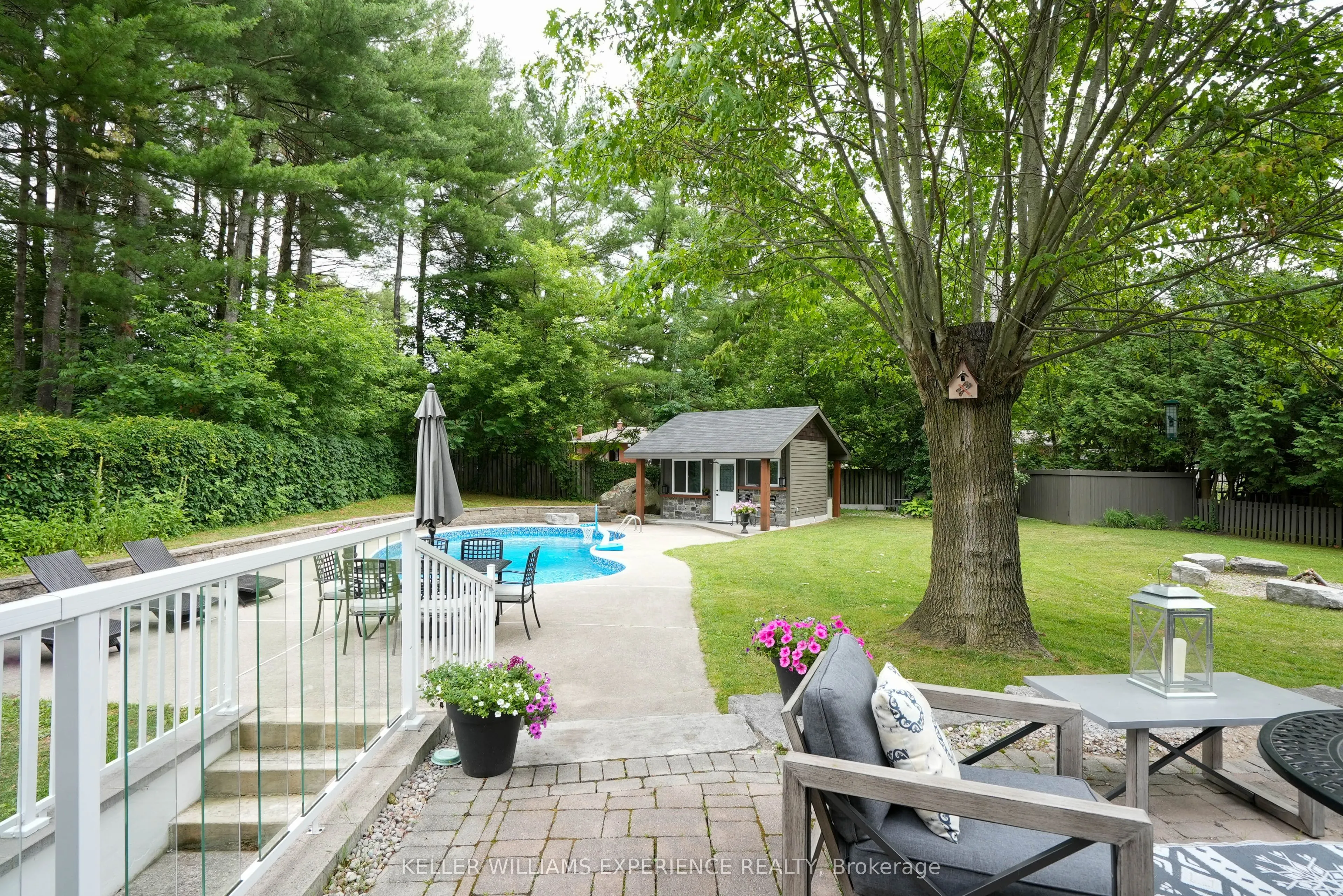 31 Lawrence Avenue