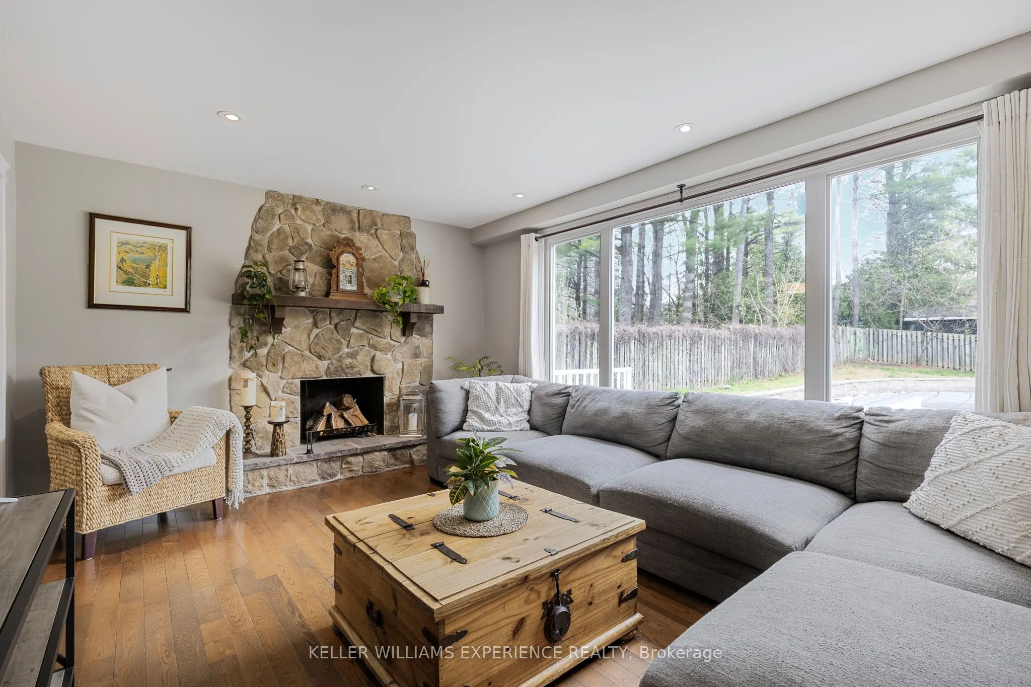 31 Lawrence Avenue