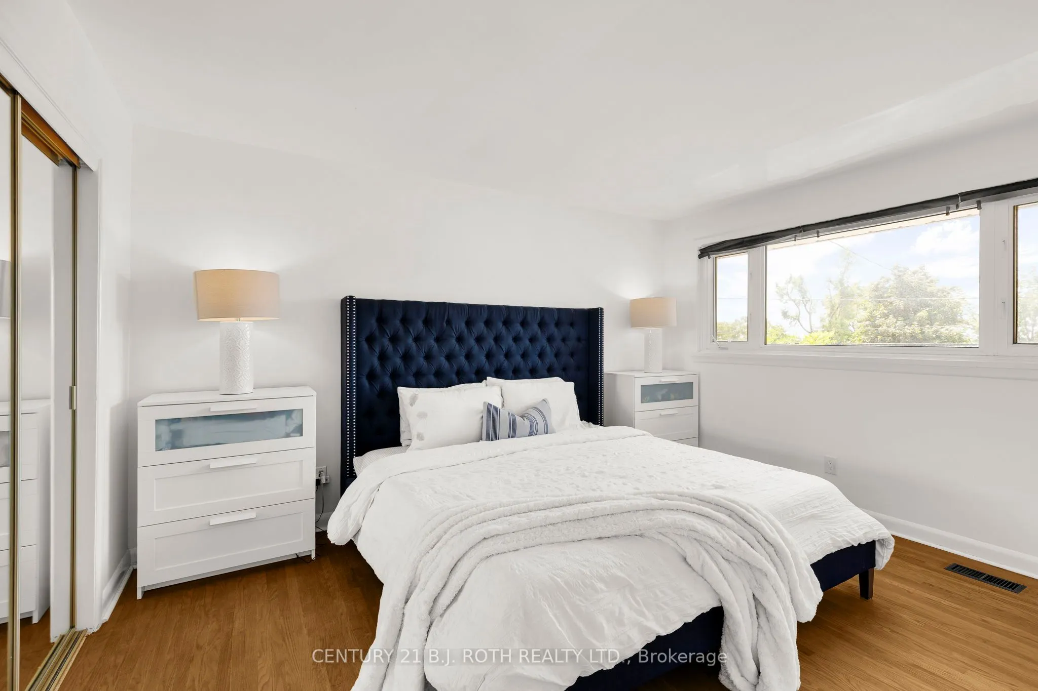 410 CODRINGTON Street