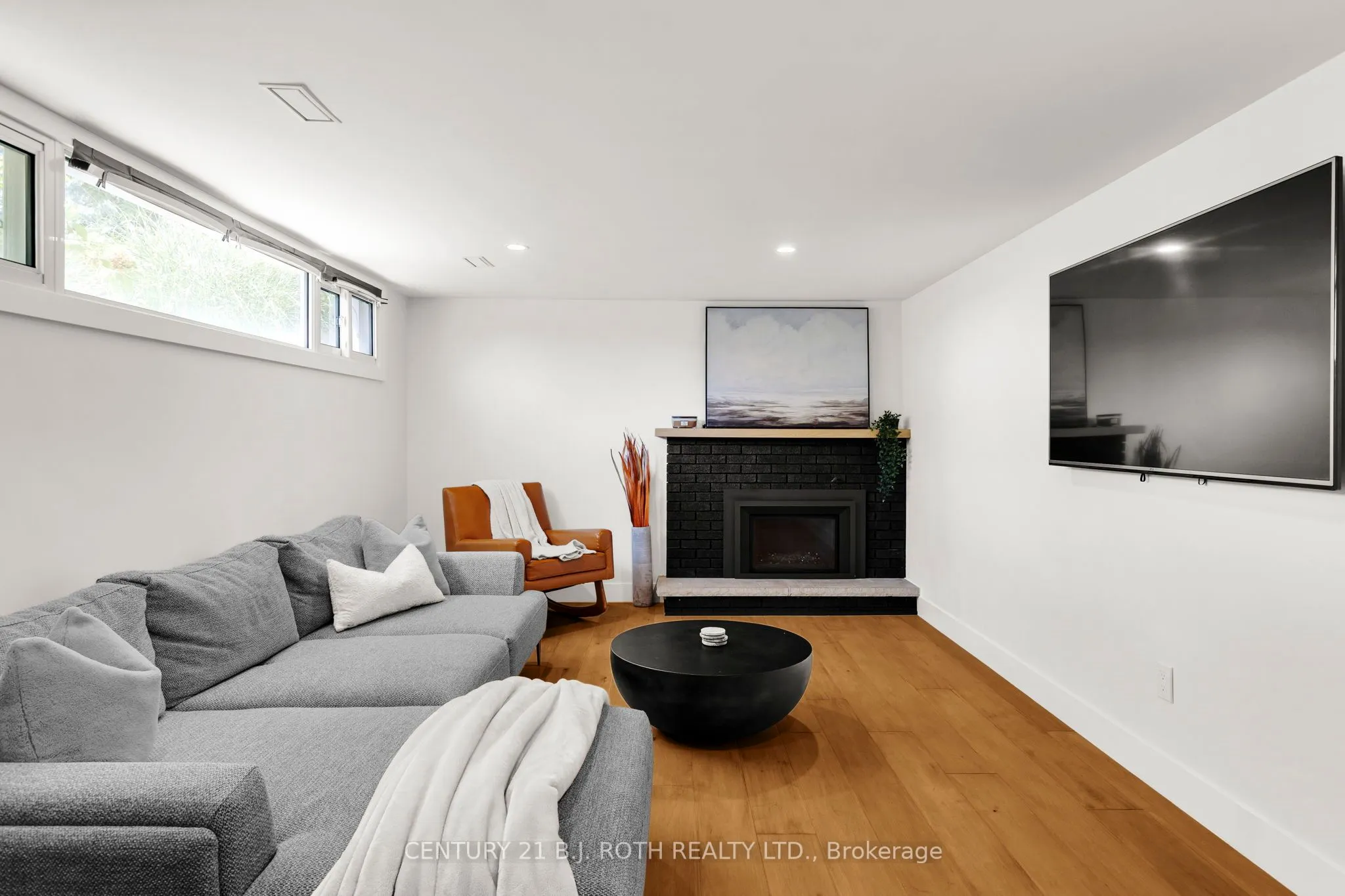 410 CODRINGTON Street