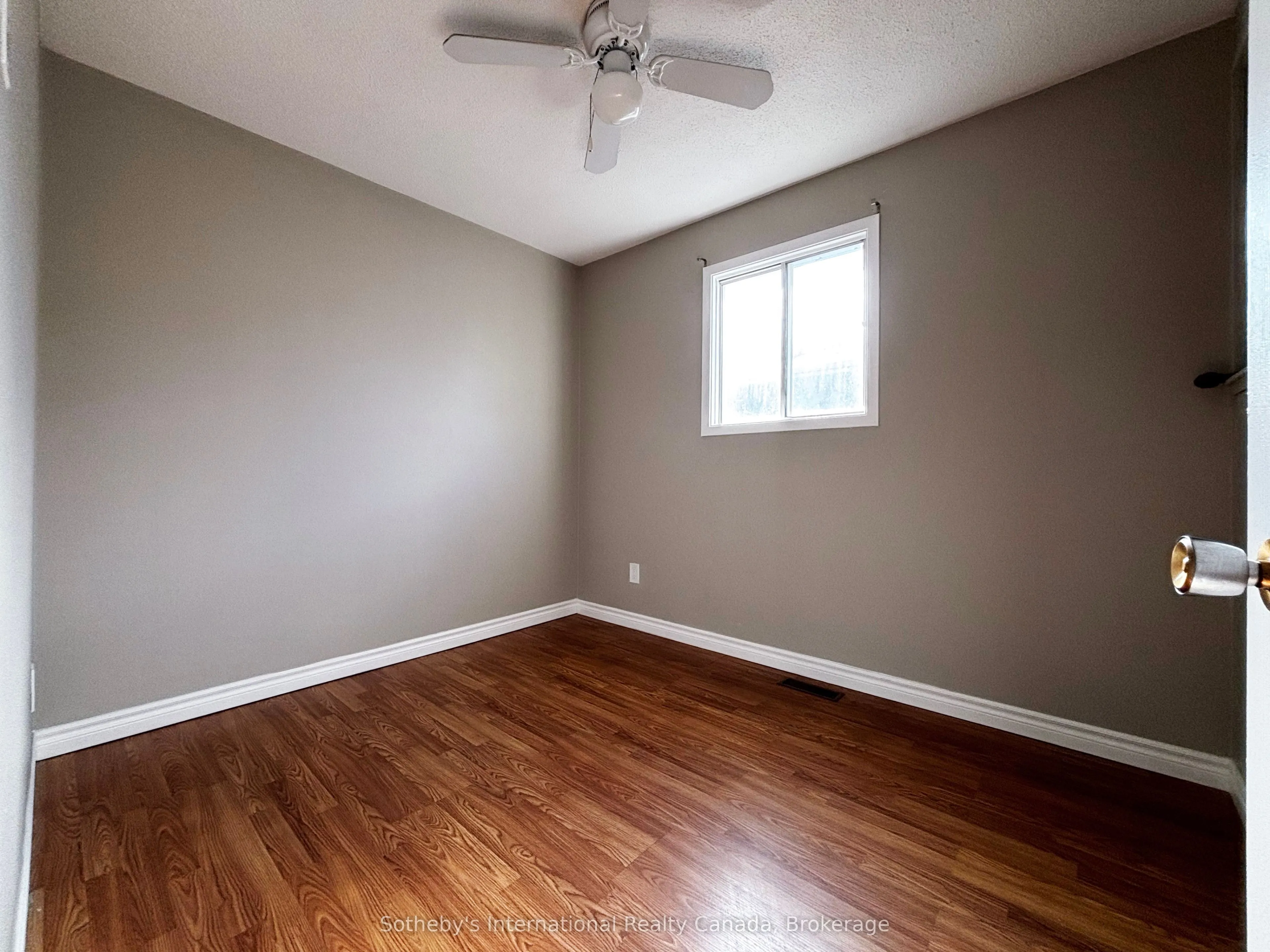 55 Courtice Crescent