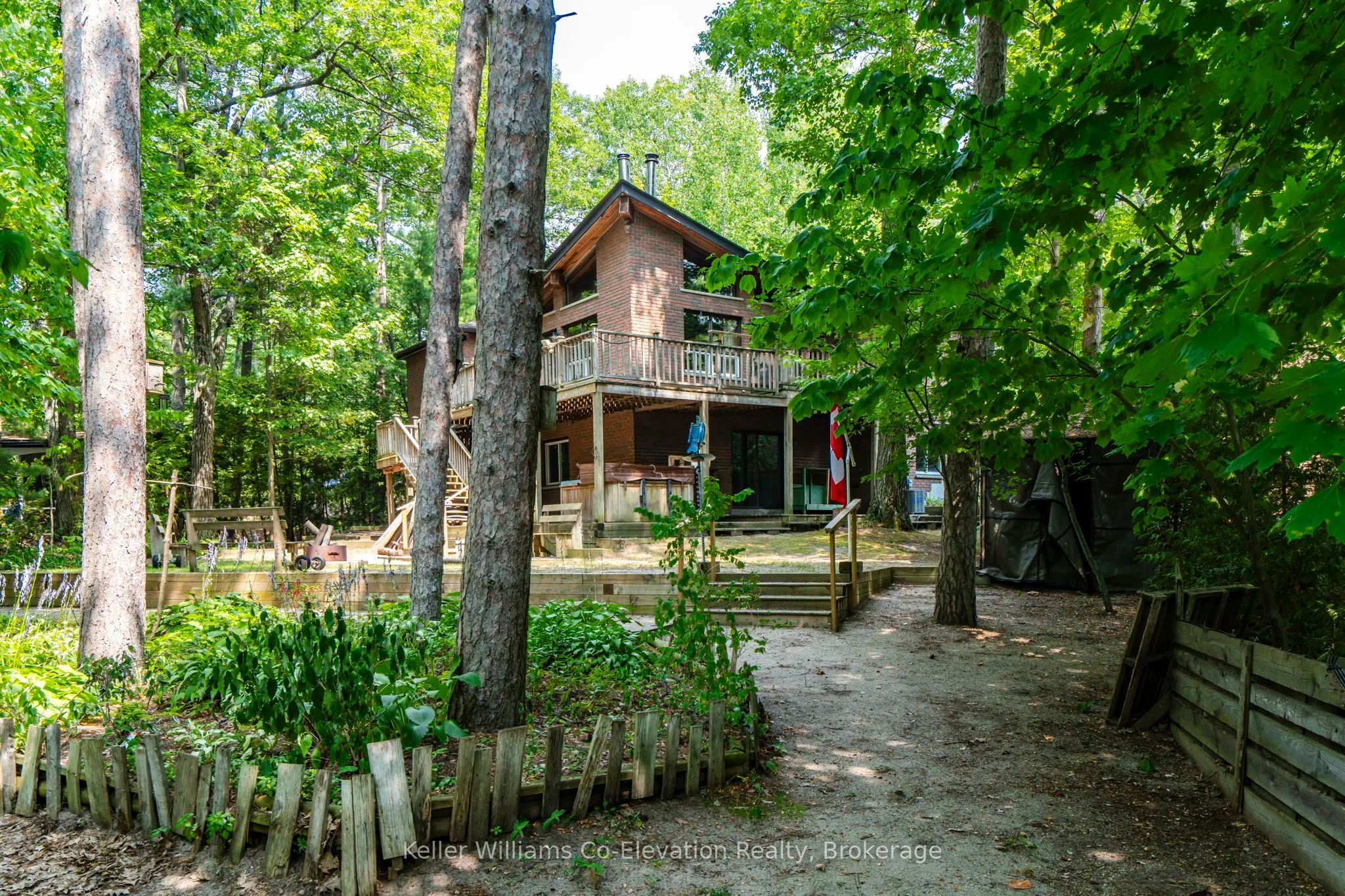 1246 Tiny Beaches Road N