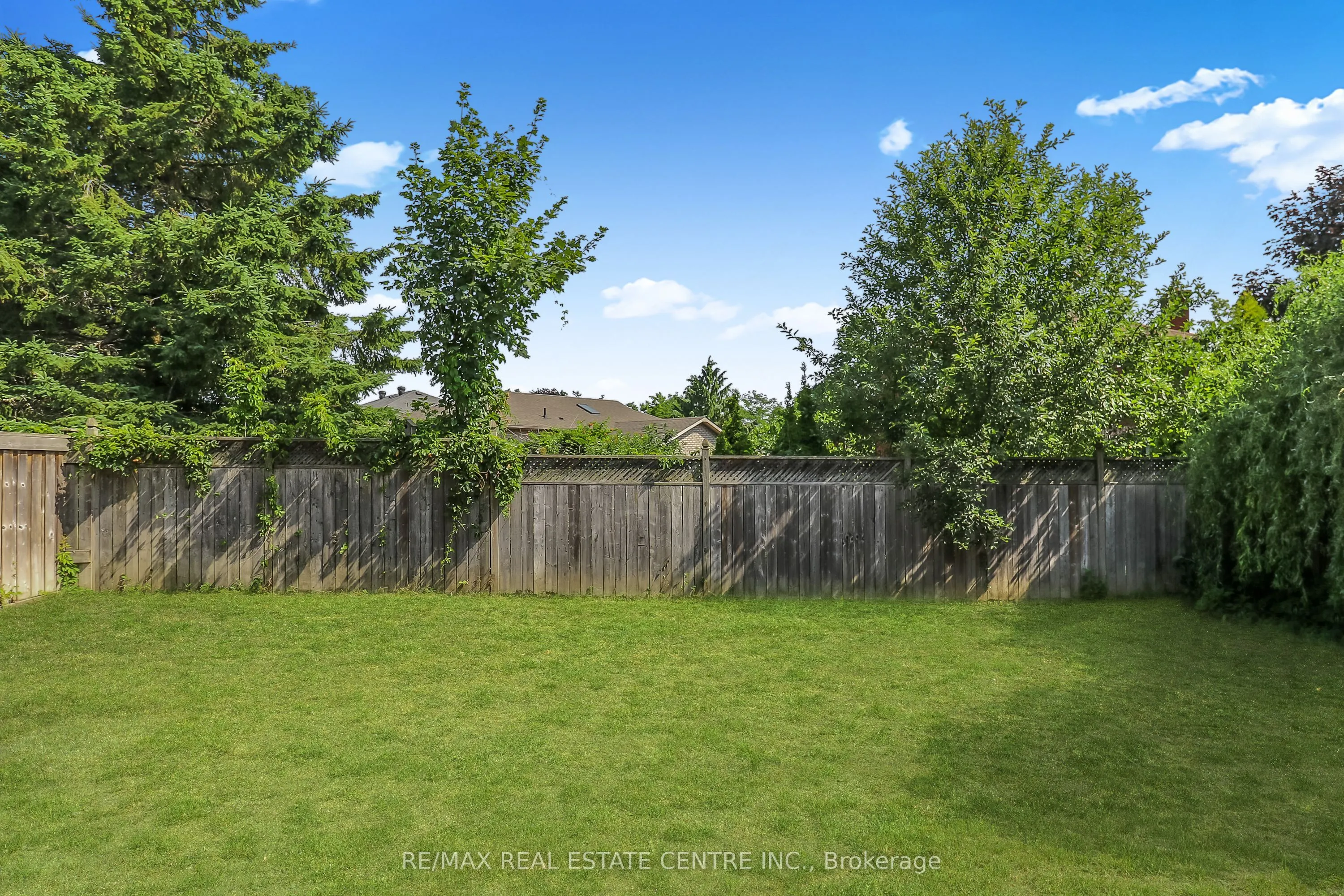 304 Cundles Road W