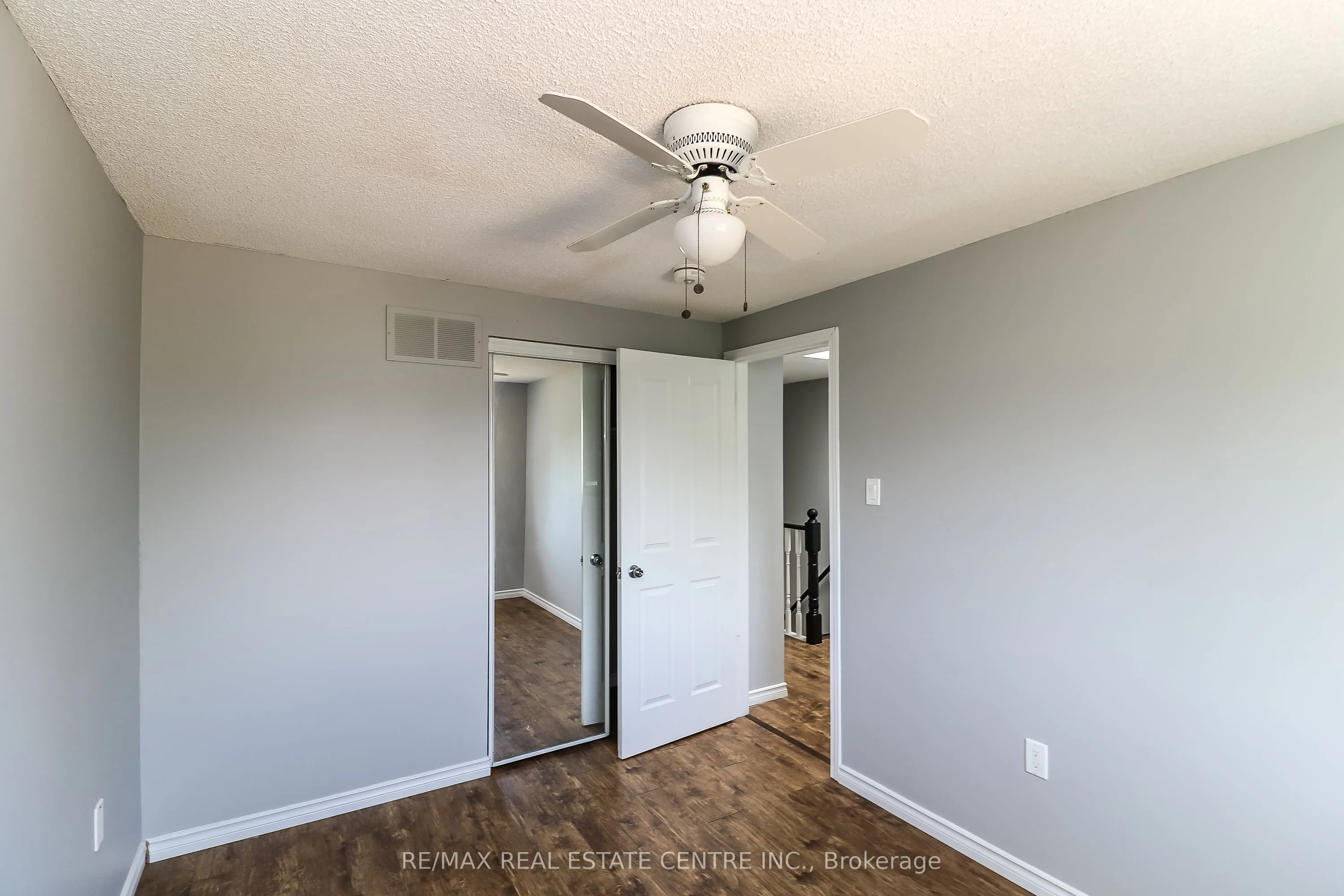 304 Cundles Road W