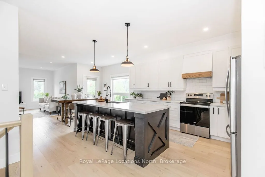 48 MEADOWLARK Boulevard