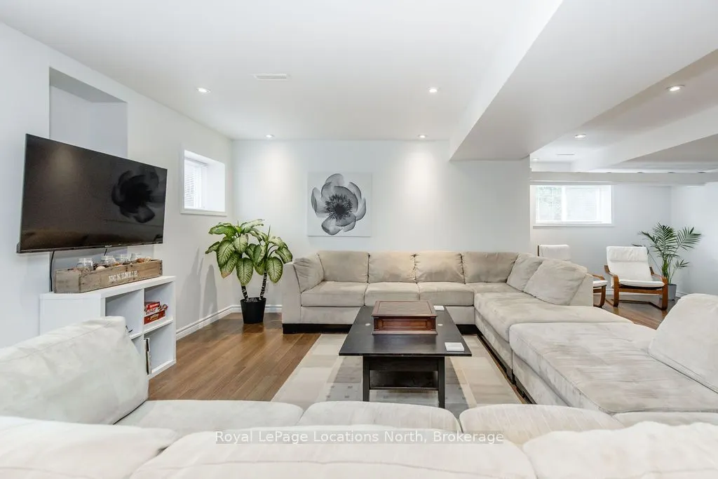 48 MEADOWLARK Boulevard