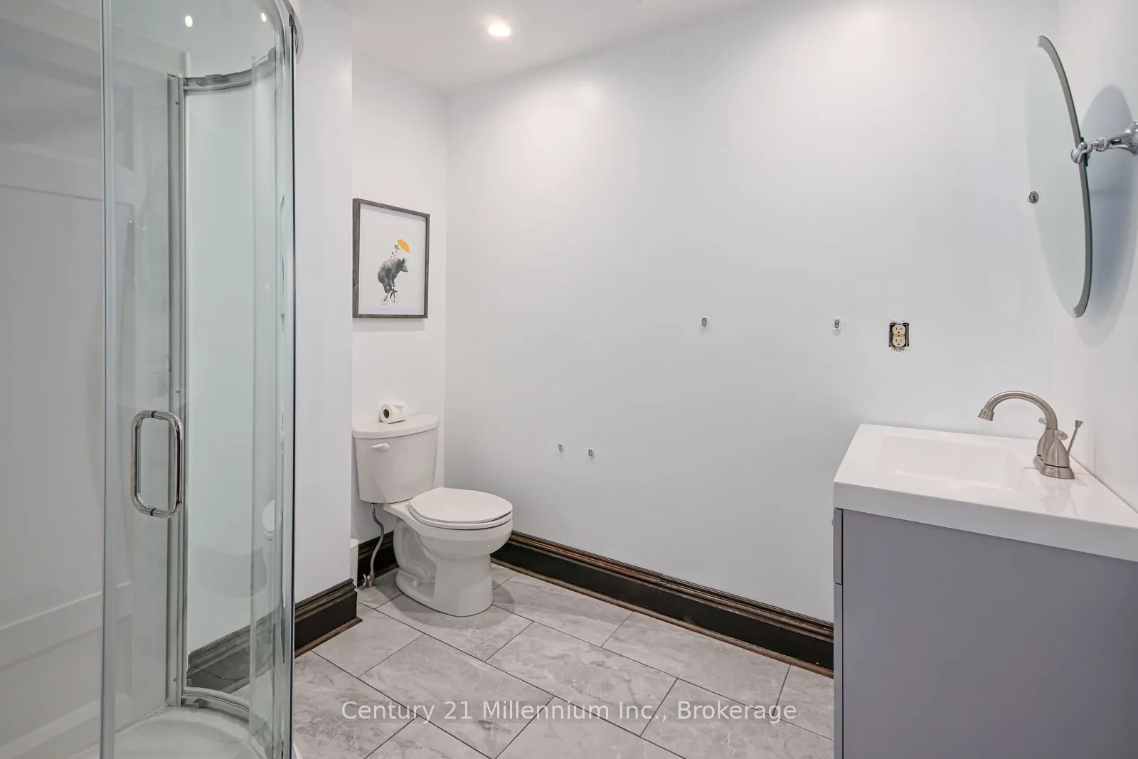 637 HURONTARIO Street, #300