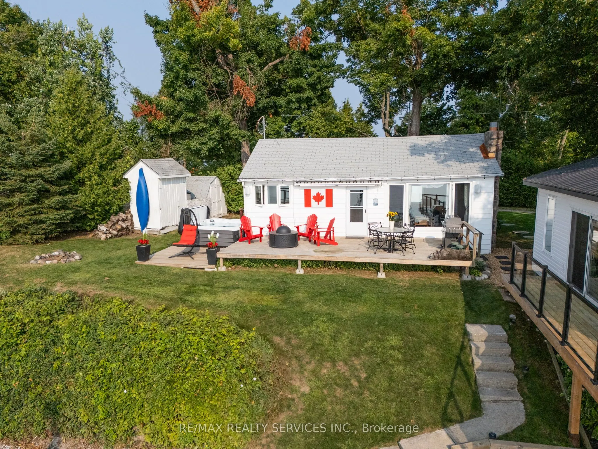 103 Ivy Lane E