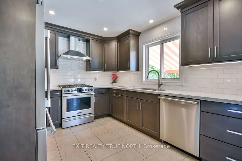 5 Newberry Court